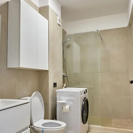 By Alz Infinity 3* Năvodari