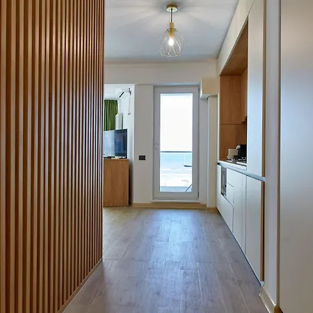 Szálloda By Alz Infinity Năvodari