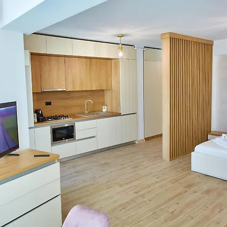 By Alz Infinity 3* Năvodari