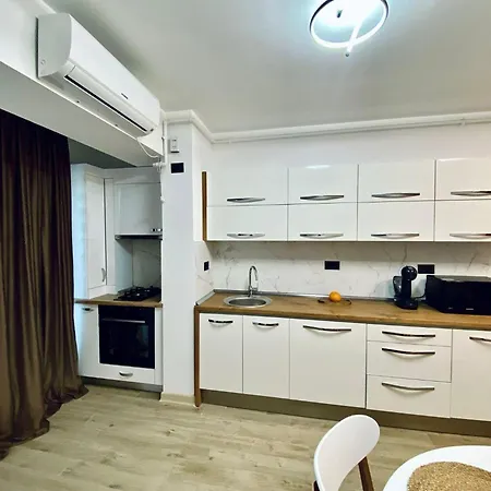 By Alz Infinity 3* Năvodari