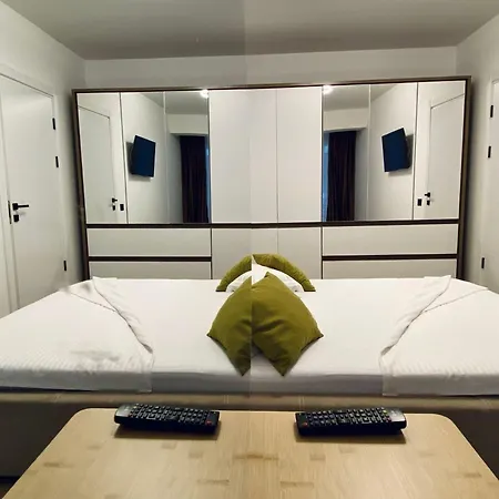 Szálloda By Alz Infinity Năvodari