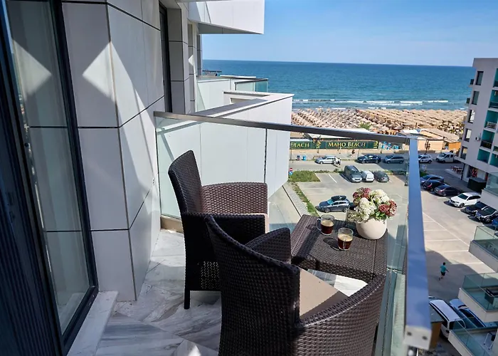 By Alz Infinity Hotel 3*