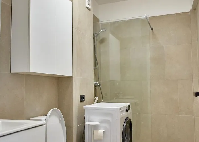 By Alz Infinity 3* Năvodari