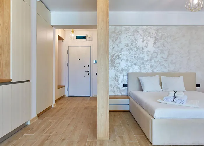 By Alz Infinity Năvodari