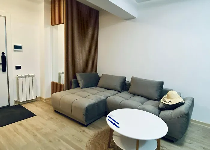 By Alz Infinity 3* Năvodari