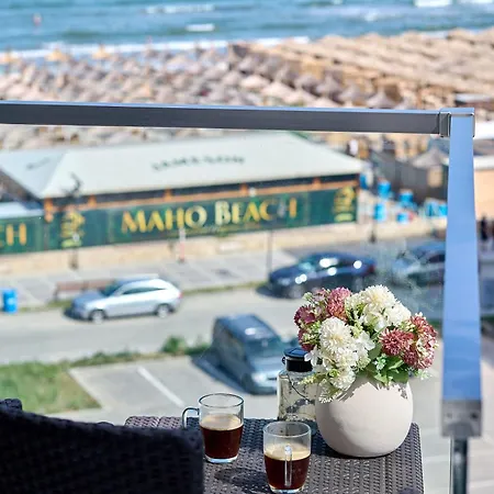 By Alz Infinity Hotel