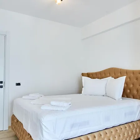 By Alz Infinity Hotel