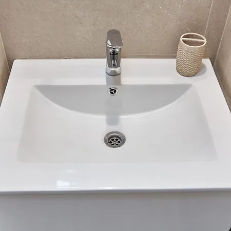 By Alz Infinity Otel Navodari