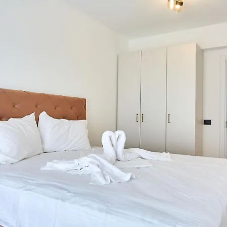 By Alz Infinity Hotel Navodari