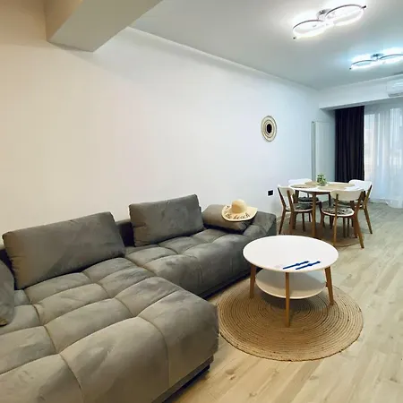 By Alz Infinity Hotel Navodari